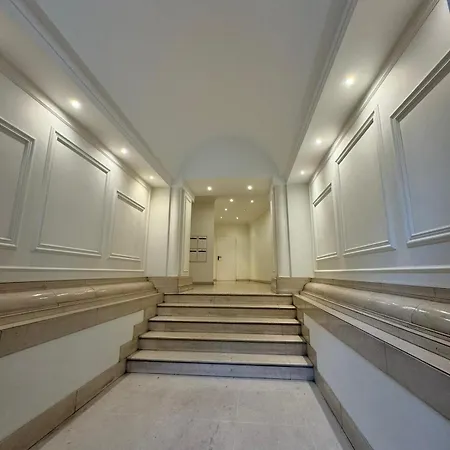 Chiado Prestige View 아파트 리스본